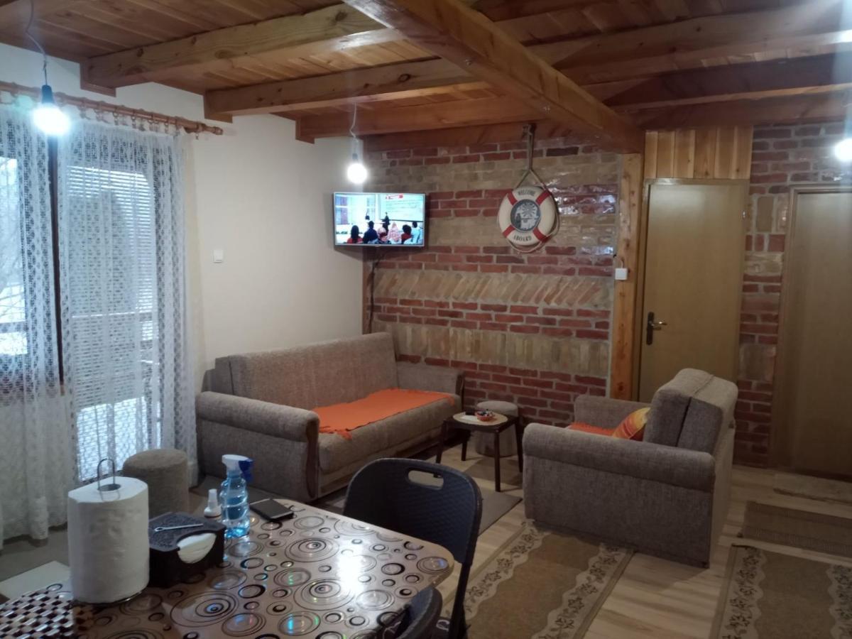 Apartman "Kapetana Luka" Ljubovija Extérieur photo