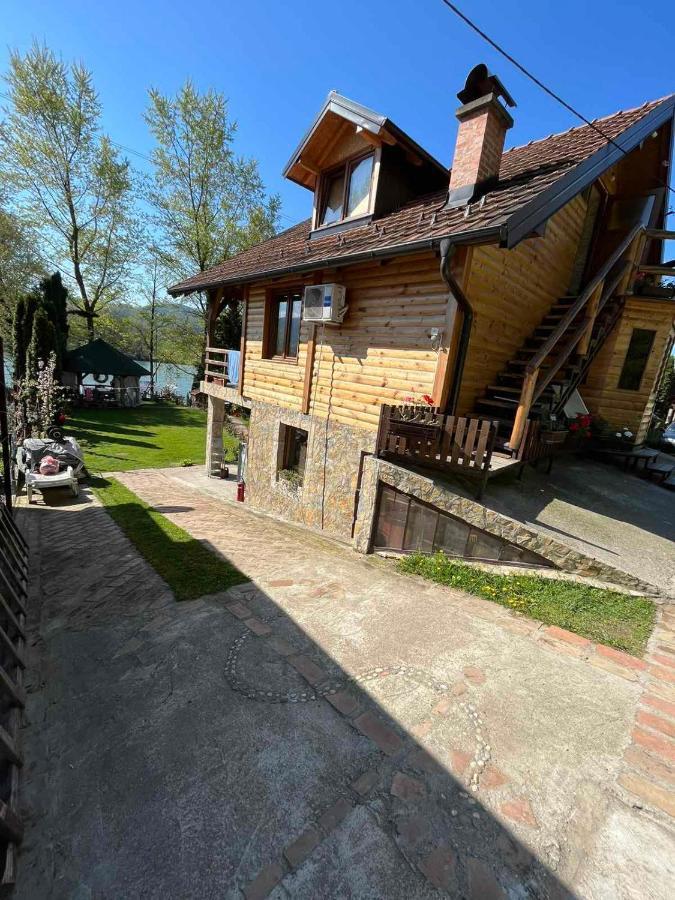 Apartman "Kapetana Luka" Ljubovija Extérieur photo