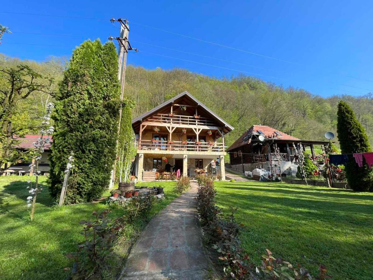 Apartman "Kapetana Luka" Ljubovija Extérieur photo