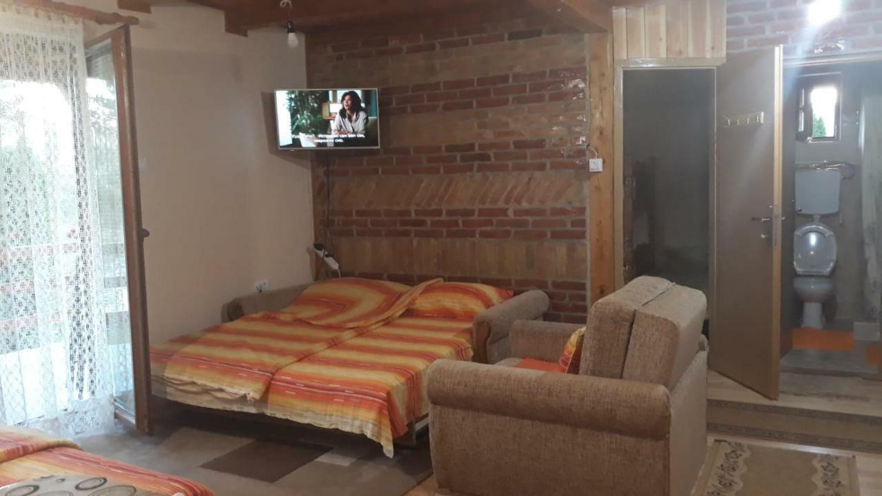 Apartman "Kapetana Luka" Ljubovija Extérieur photo